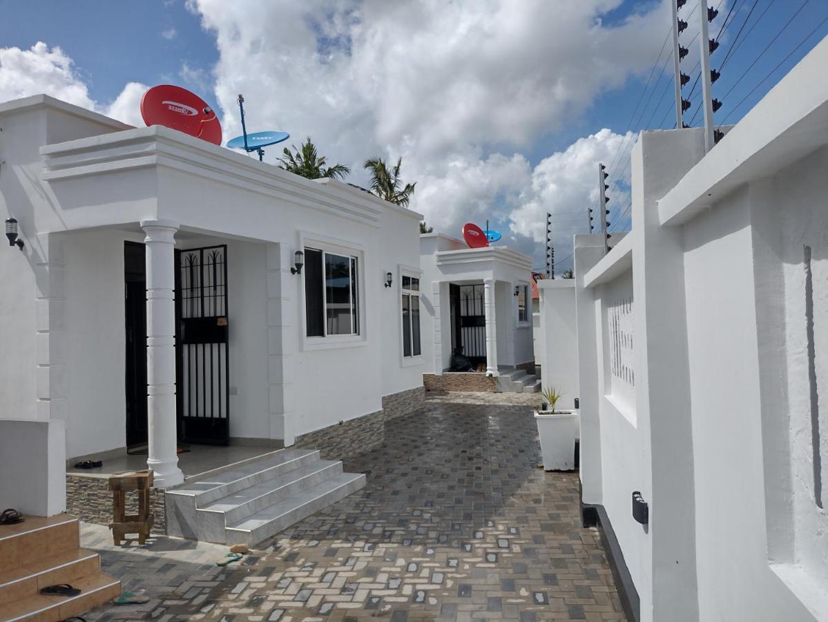 Mkamiti Villa - Airport Hotel Dar es Salaam Eksteriør billede